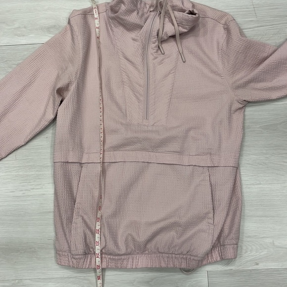 Lululemon Athletica 2020 Pack Light Pullover in Porcelain Pink - Picture 10 of 16